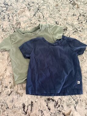Kids Short Sleeve Crewneck T-Shirts - Navy & Sage Green